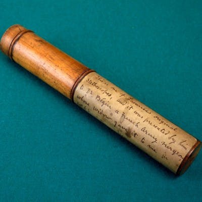 Close-up photo of the Laënnec stethoscope.