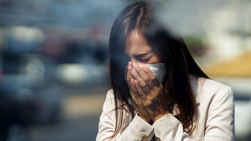 air pollution causes coughs